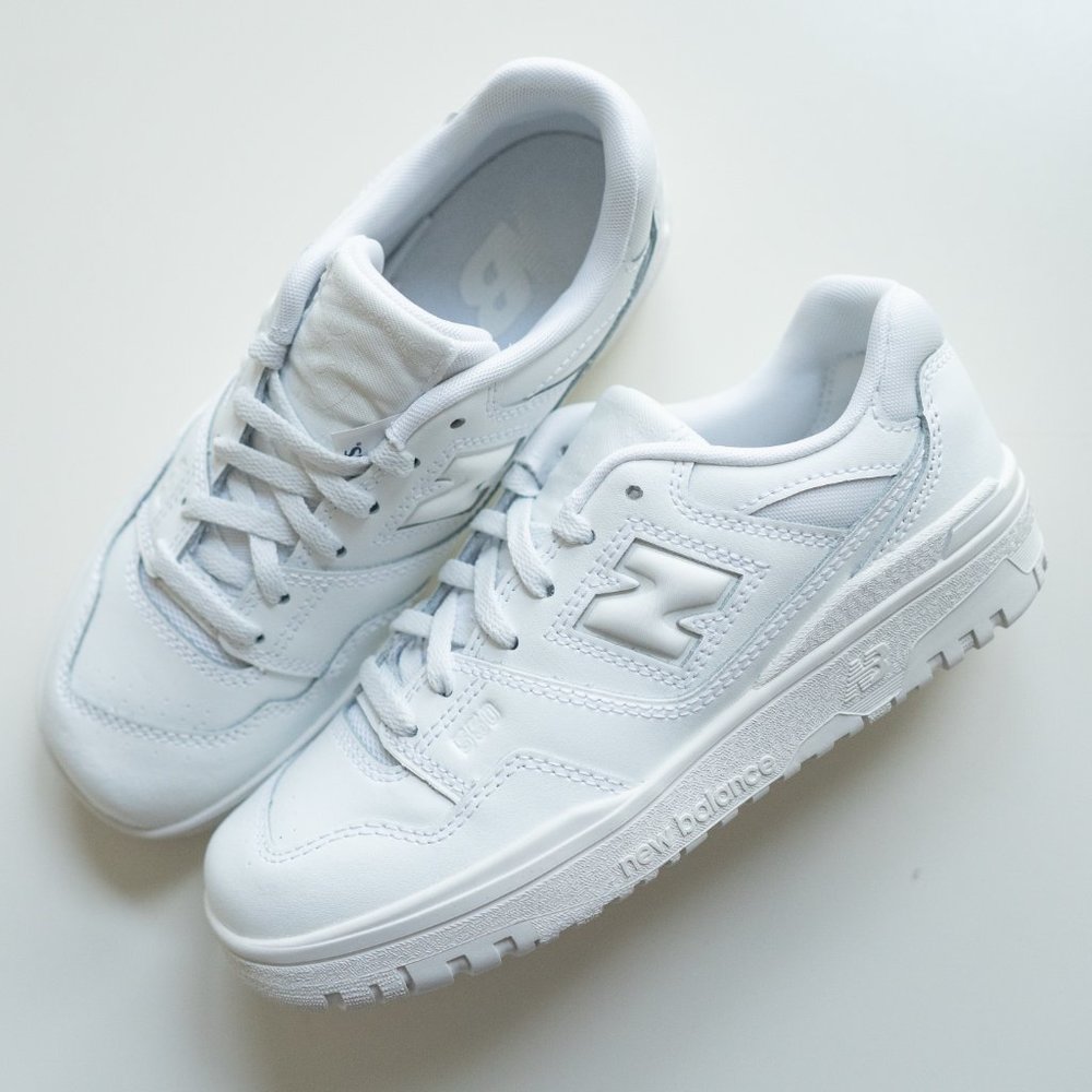 Sold! New Balance 550 Kids Athletic Shoes Size 2.5 NEW in BOX!